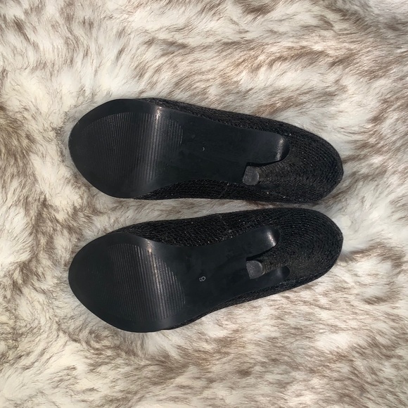 3/$20 Le Chateau Black Sequin Heels✨ - Picture 3 of 4